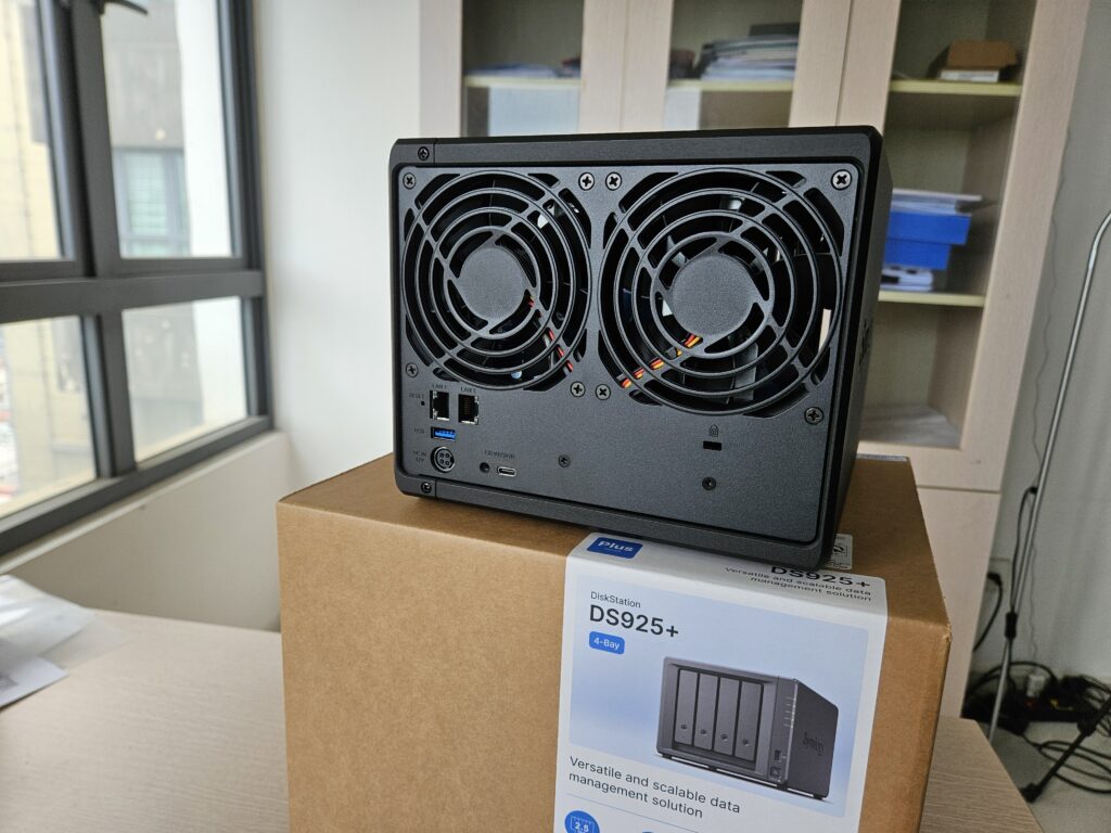 ds925+